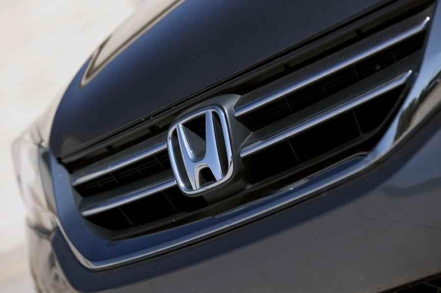  Honda Accord Sport Sedan 2013 года  (фото 2 из 147)